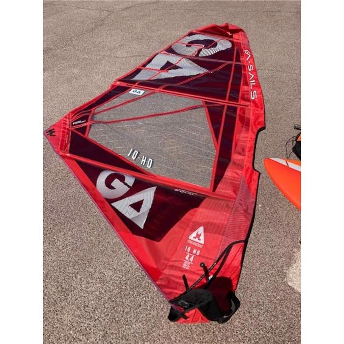 Voile Windsurf GA SAILS IQ HD 2022 C2 Red 4.4 Occasion C 3 Voile Windsurf GA SAILS IQ HD 2022 C2 Red 4.4 Occasion C